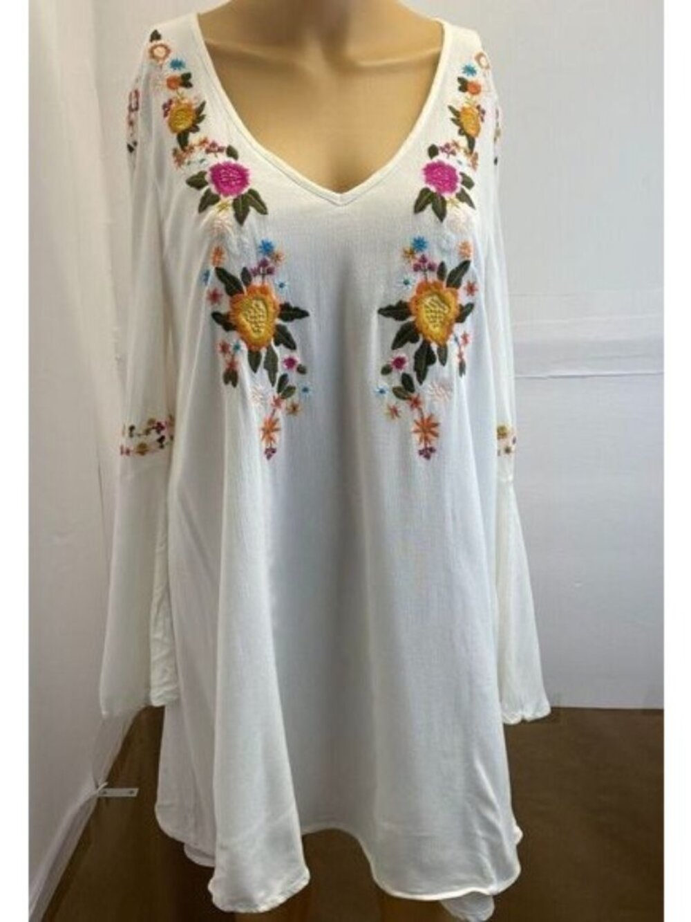 Womens Sugar Lips V Neck Floral Embroidered Lined Tunic Dress Bell Sleeve Sz M